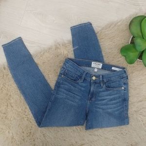 Frame Le Skinny de Jeanne Crop Mt. view wash 26
